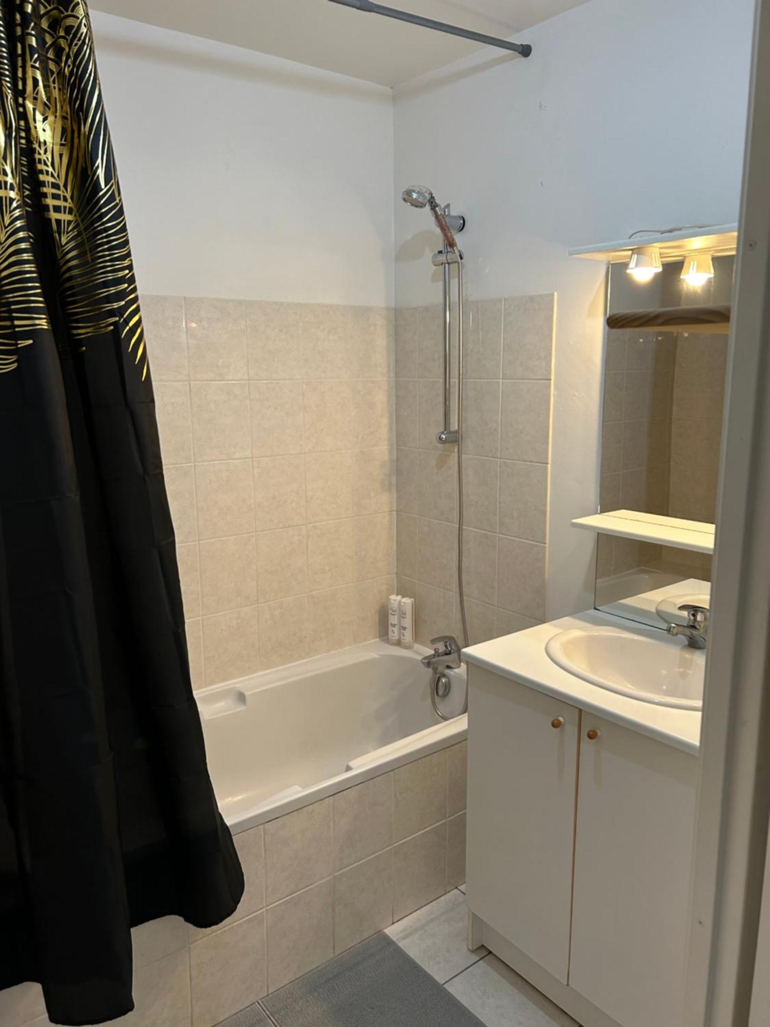 Appartement Évreux Kültér fotó
